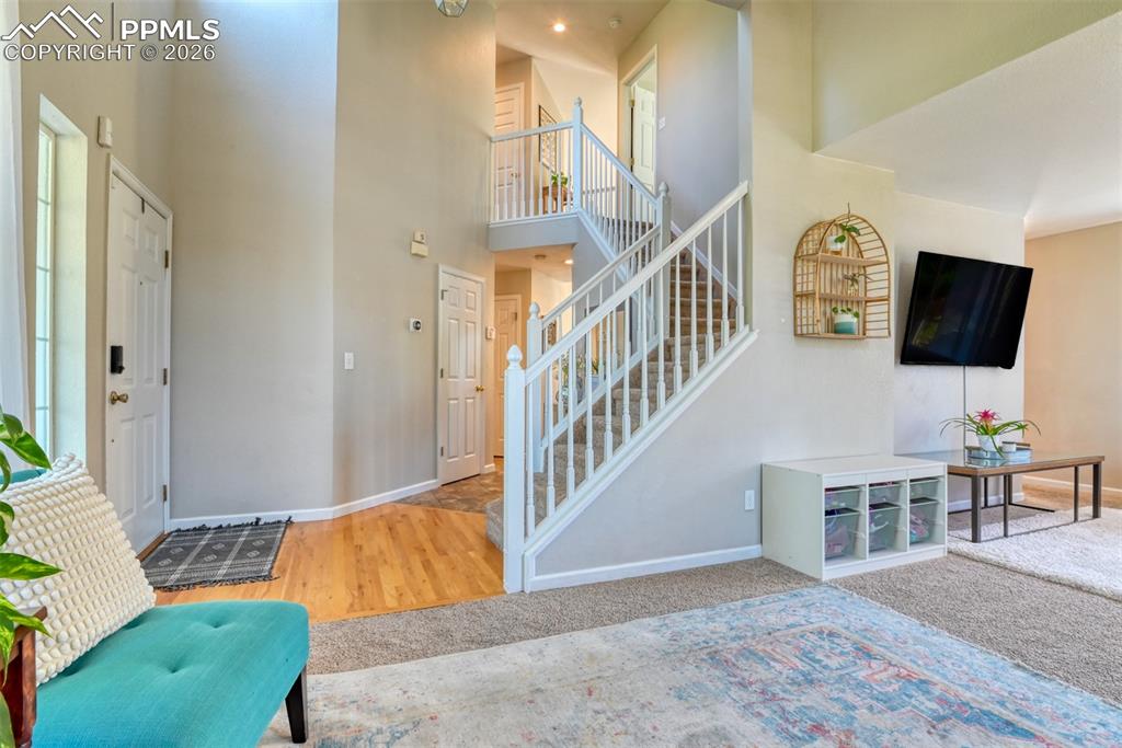 Image 8 of 50: Entry