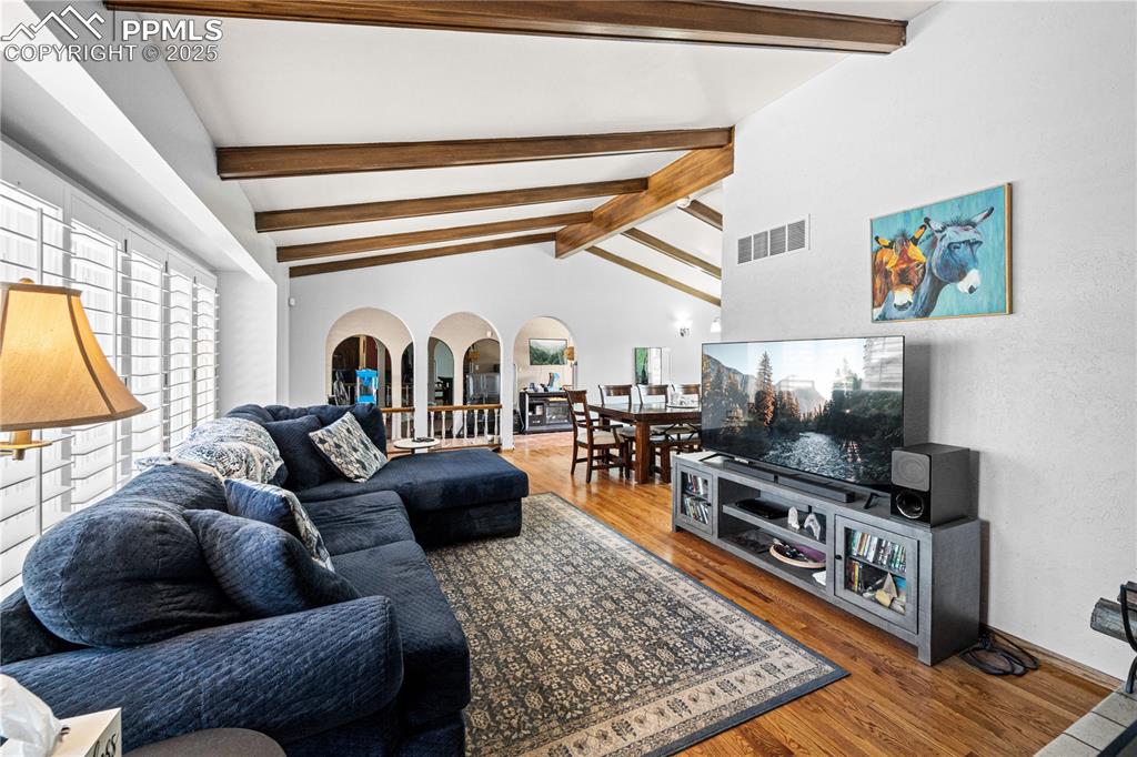 Image 8 of 33: Living Room