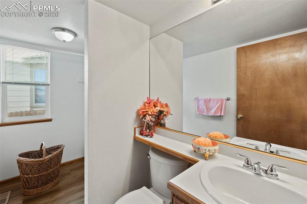 Image 13 of 38: Bathroom