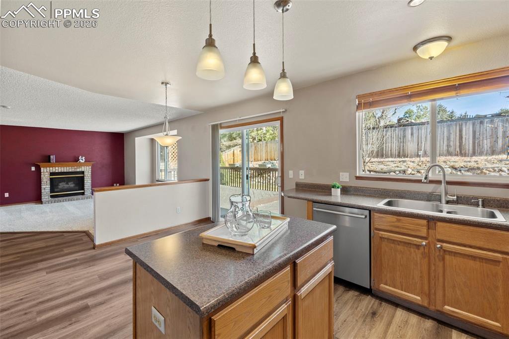 Image 6 of 38: Kitchen