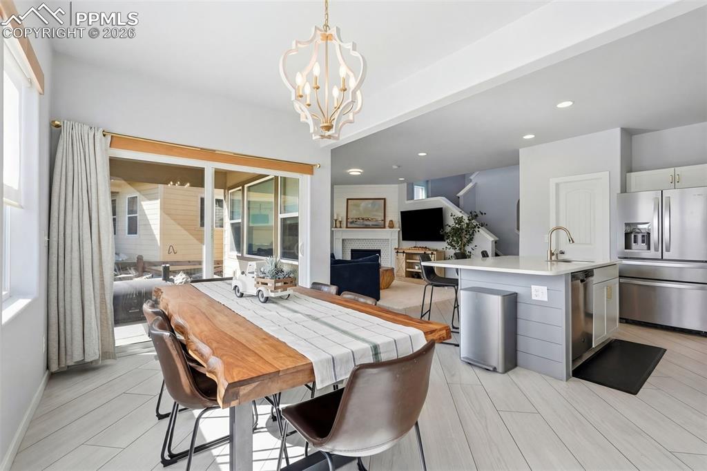 Image 8 of 33: Dining area to walk out