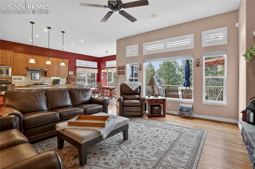 Image 11 of 45: Open concept floor plan