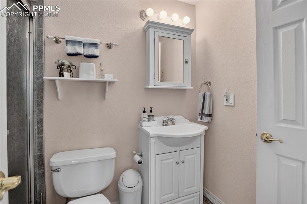 Image 31 of 45: Full bathroom on main level