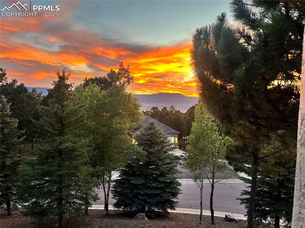 Image 42 of 45: Your new evening VIEW!