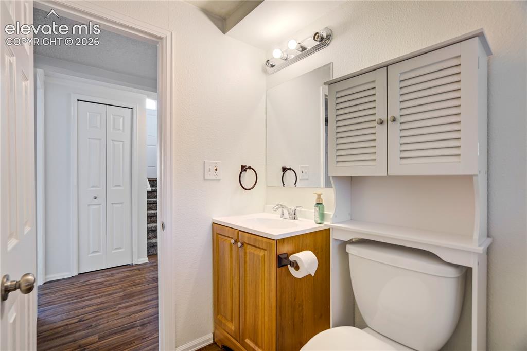 Image 40 of 48: Bathroom