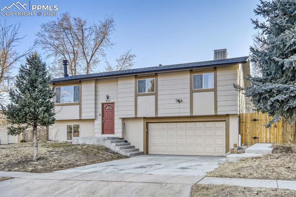 Image 33 of 36: Front of Structure