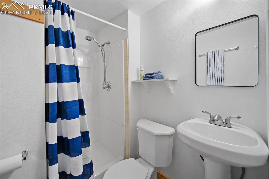 Image 13 of 28: Lower Bathroom