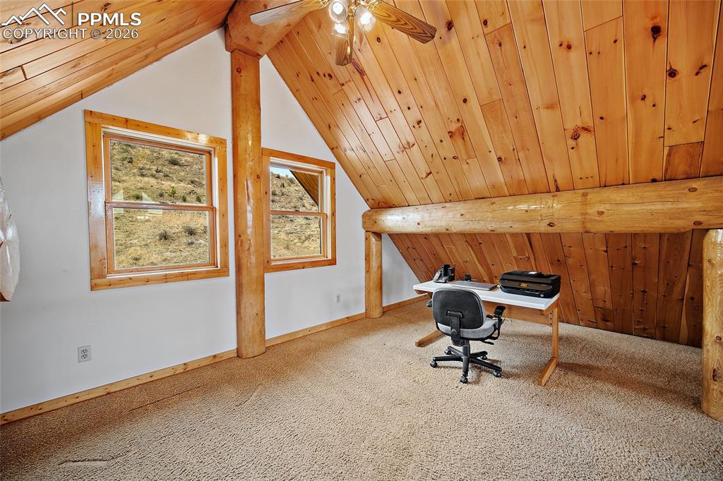 Image 19 of 28: Office