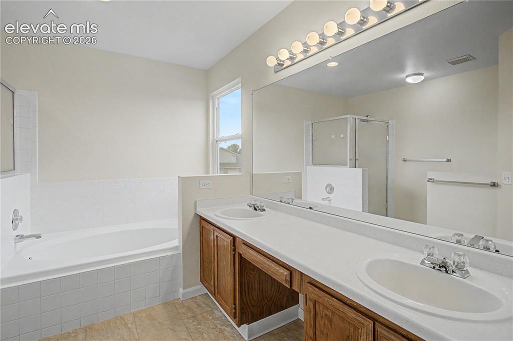 Image 16 of 37: Master Bedroom with Closets