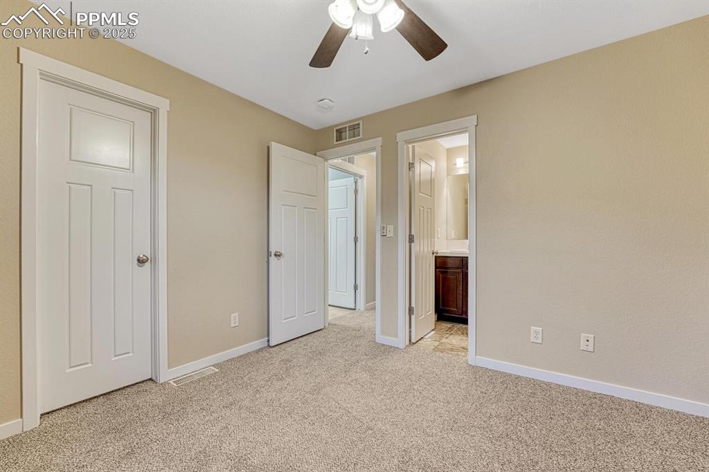 Image 21 of 50: Junior suite on upper level with full attached bathroom and walk-in closet!
