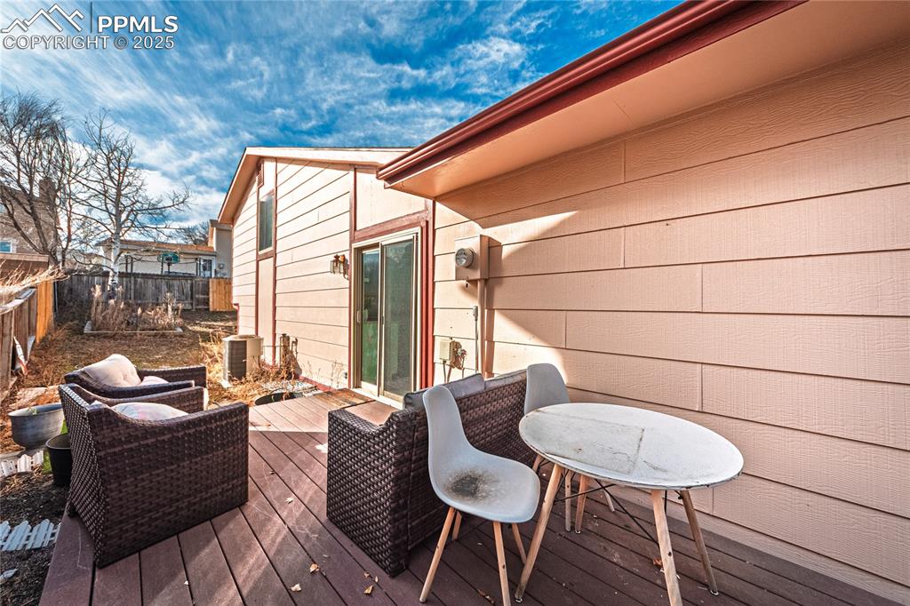 Image 42 of 48: Deck