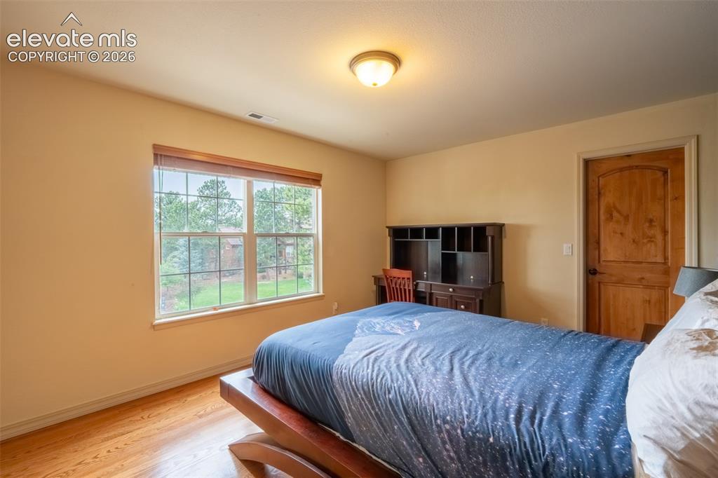 Image 31 of 49: Bedroom 3 with walk in closet and attached full Jack and Jill bath (3) - up