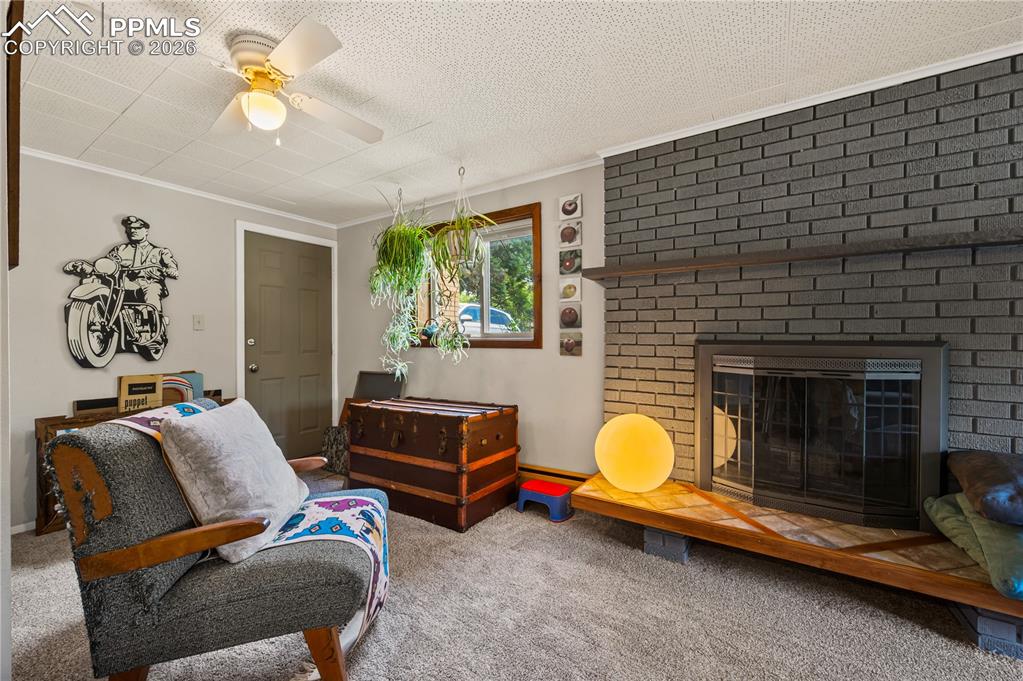 Image 10 of 36: Kitchen