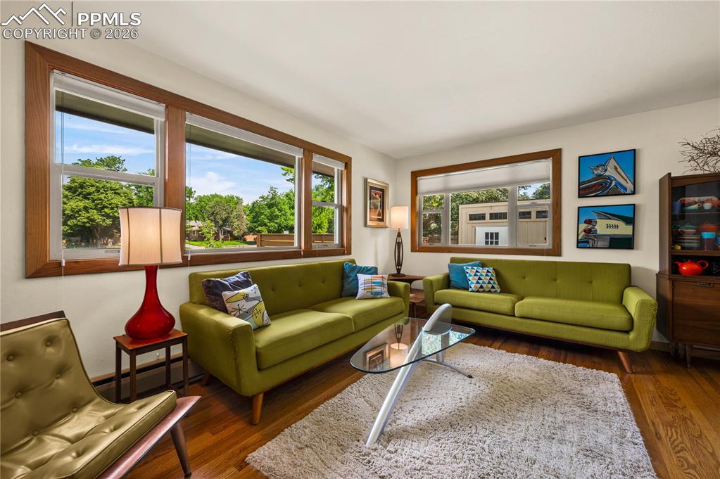 Image 2 of 36: Living Room