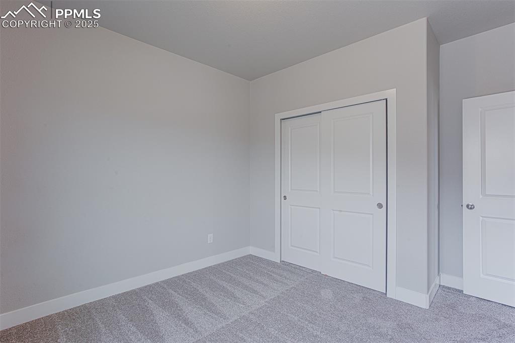 Image 5 of 23: Bedroom
