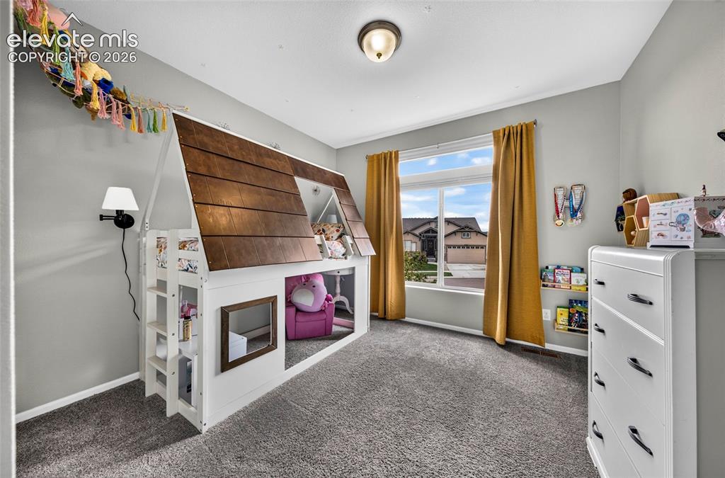 Image 19 of 41: Bedroom