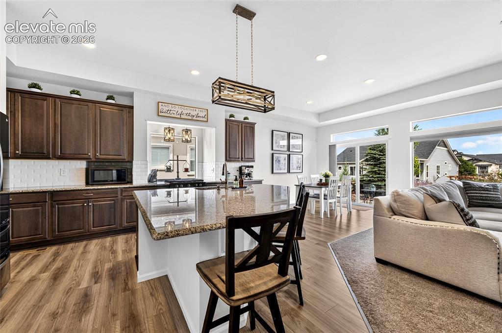 Image 8 of 41: Kitchen