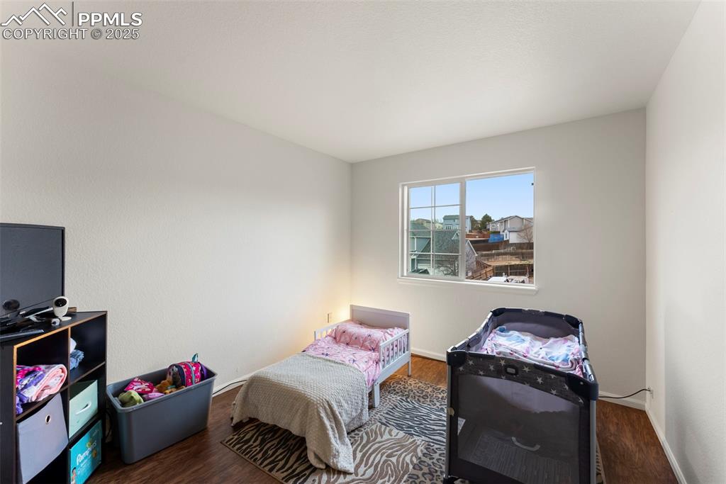 Image 17 of 28: Bedroom 4 on upper level