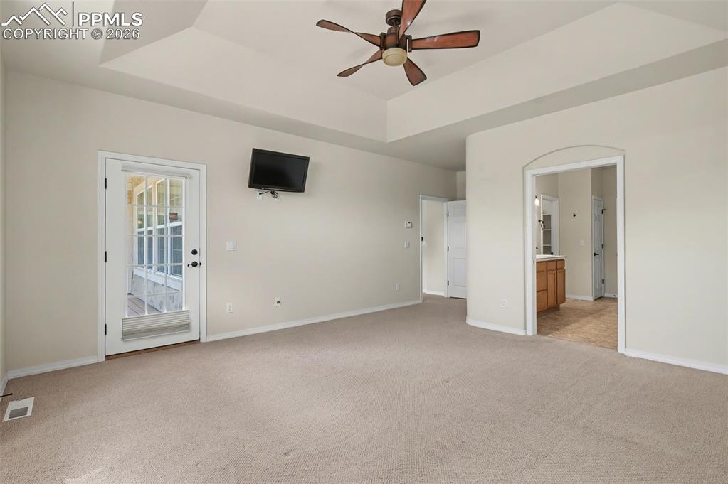 Image 16 of 48: Bedroom