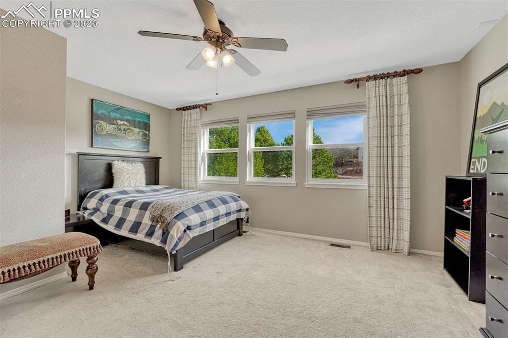 Image 23 of 41: Bedroom