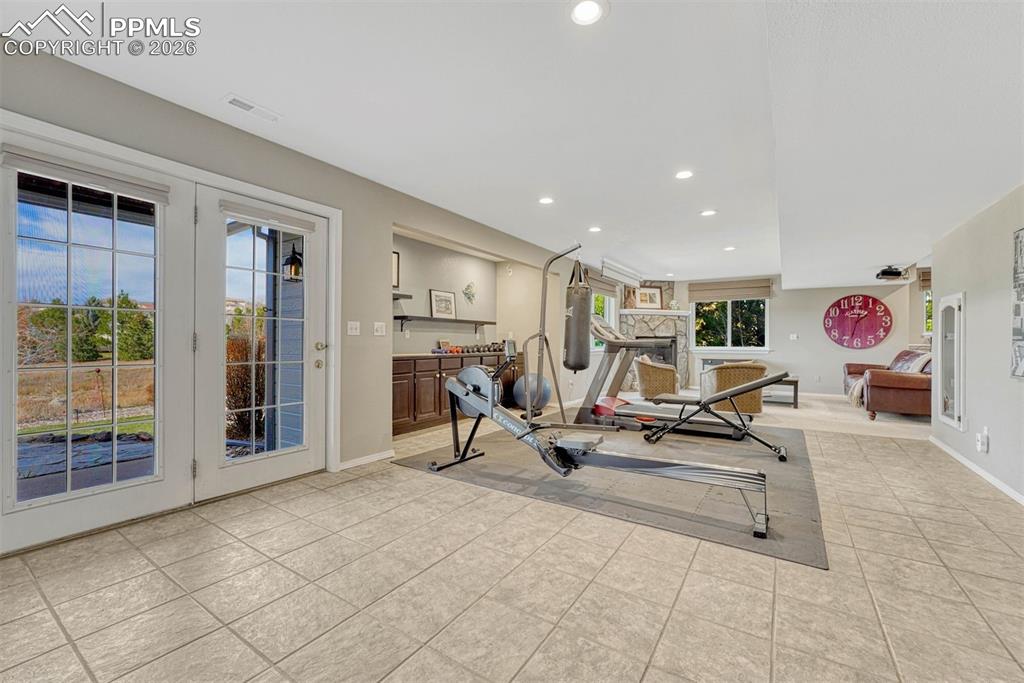 Image 25 of 41: Exercise Room