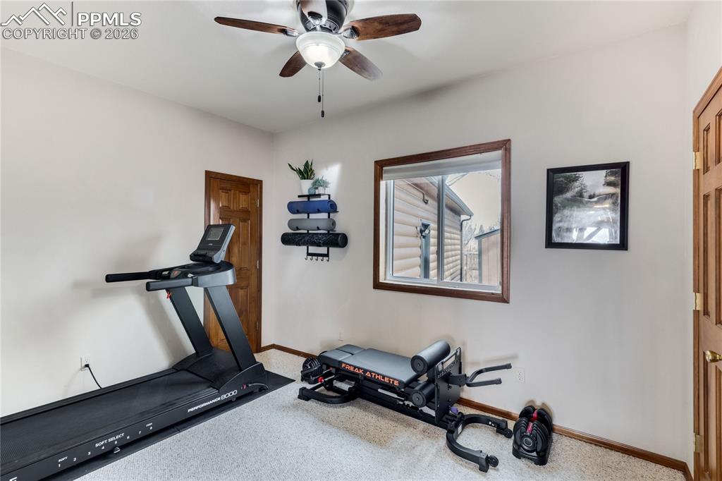 Image 21 of 46: Bedroom