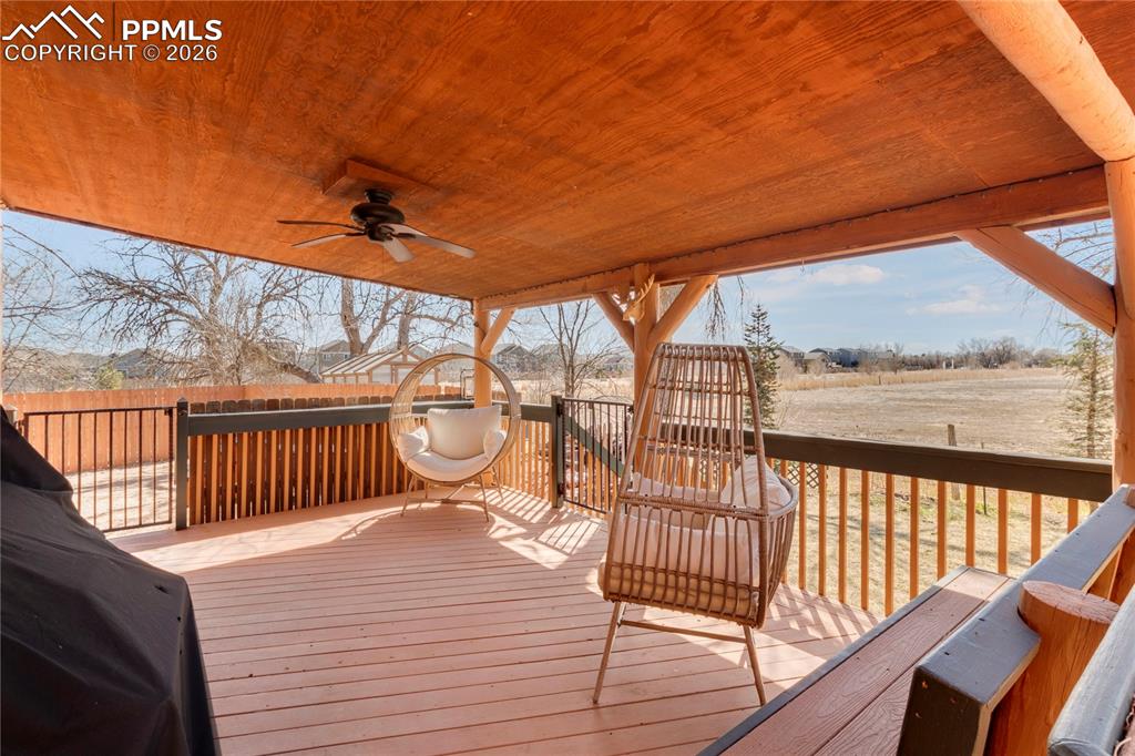 Image 35 of 46: Deck