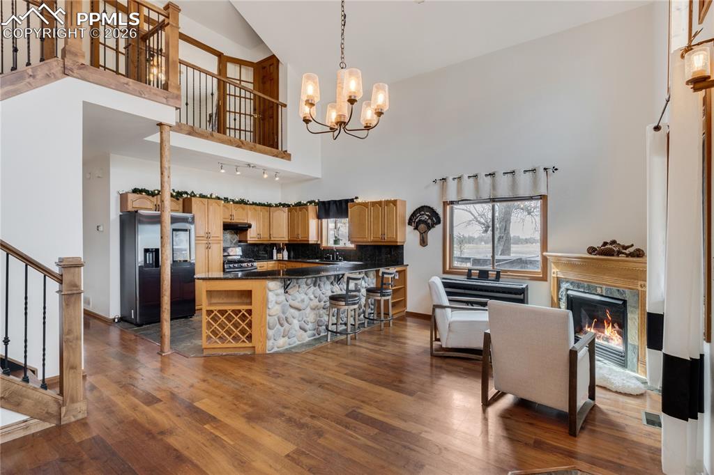 Image 6 of 46: Entry