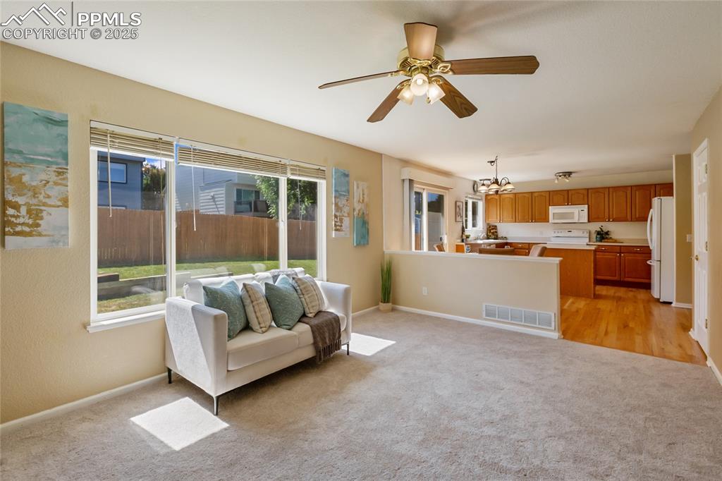 Image 15 of 41: Living Room