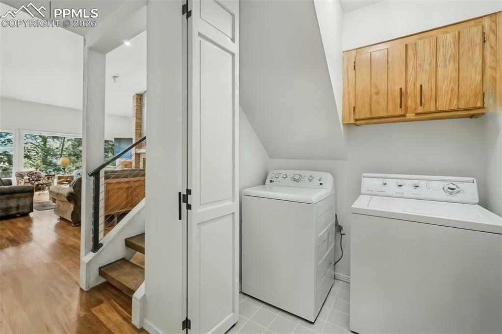 Image 19 of 36: Main level laundry