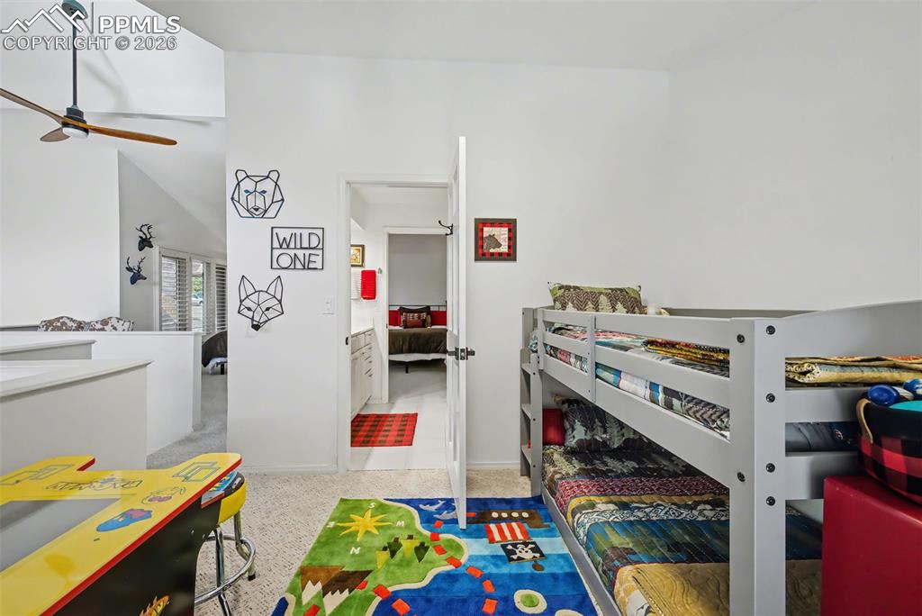 Image 29 of 36: Loft