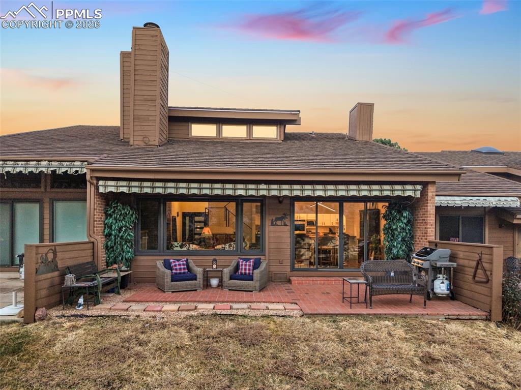 Image 31 of 36: Back of Structure