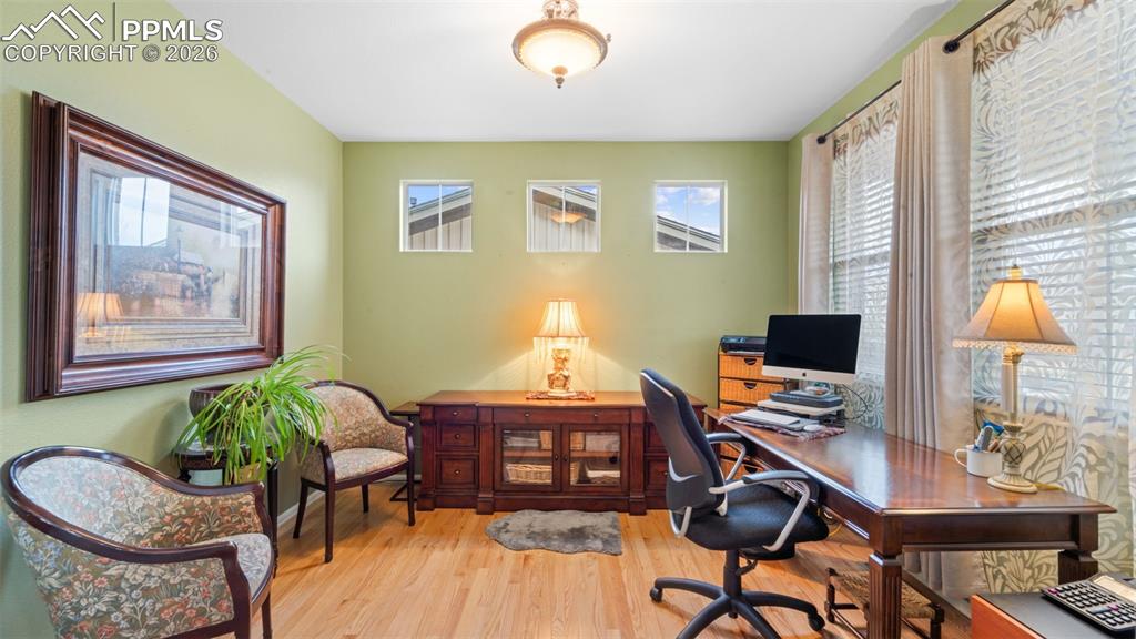 Image 6 of 45: Office