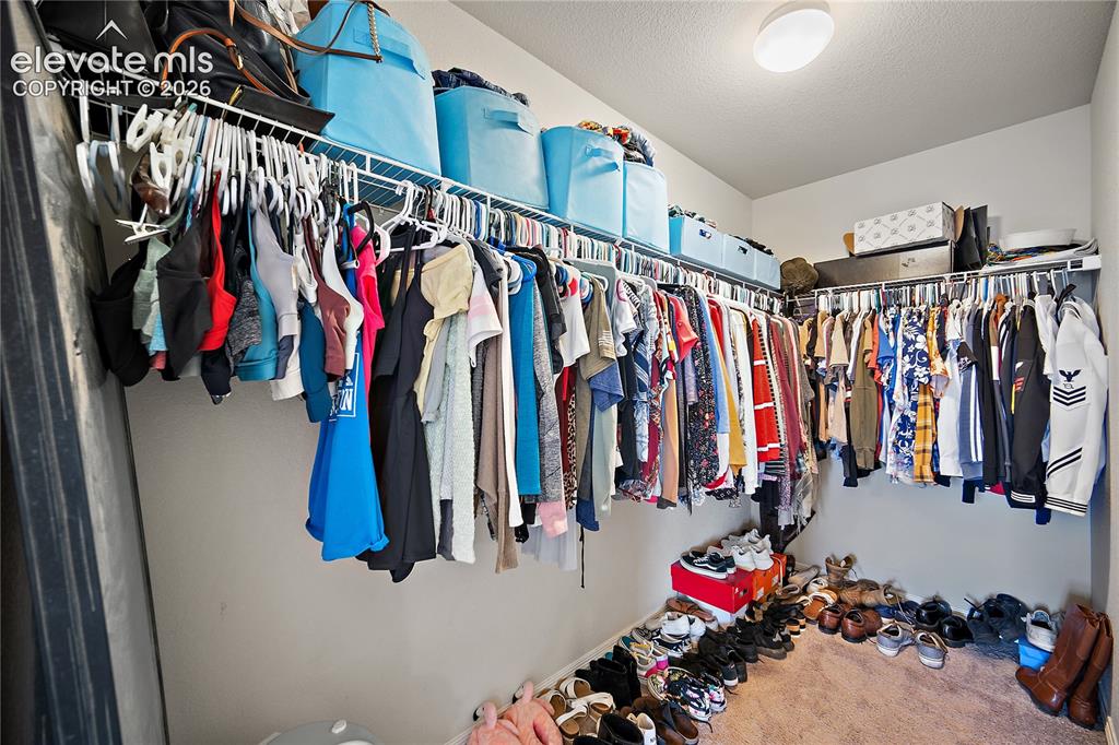 Image 19 of 42: Closet