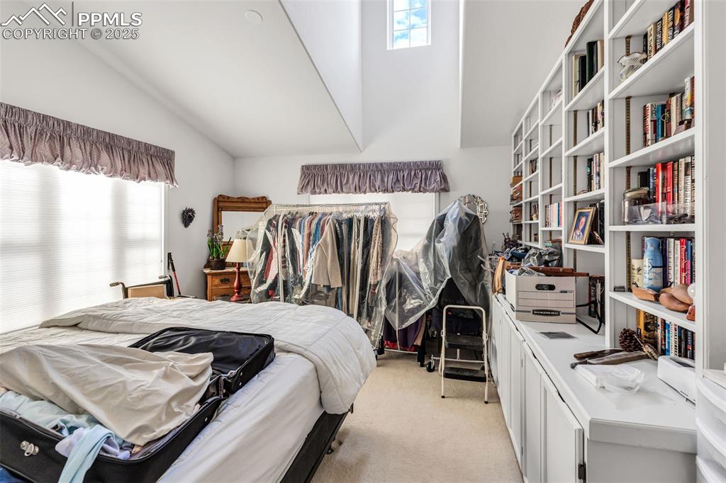 Image 28 of 43: Bedroom