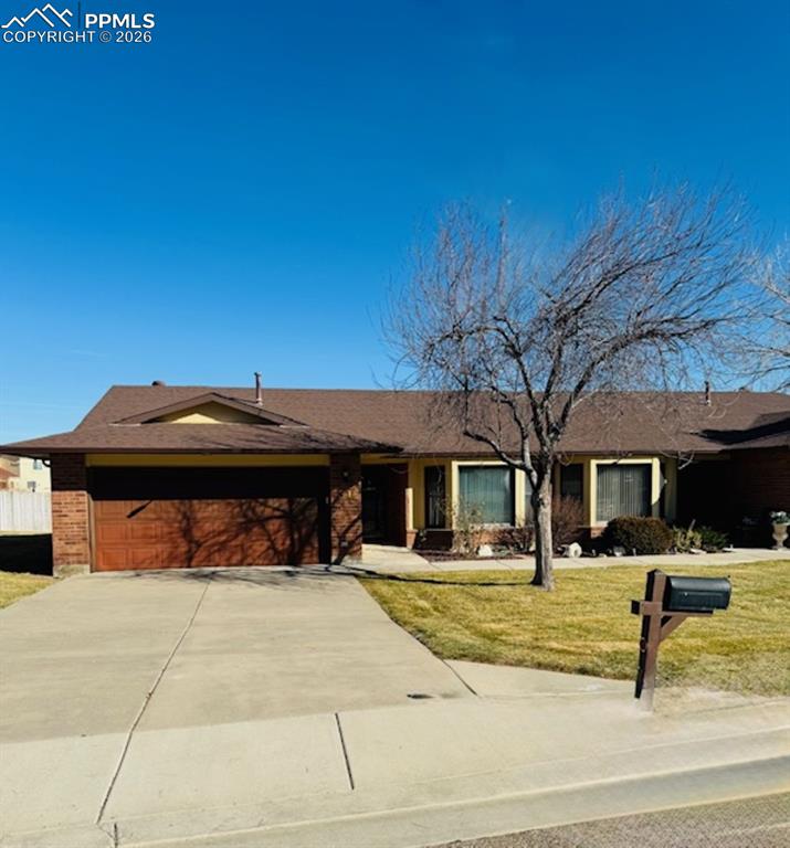 Image 4 of 30: Front of Condo - No Snow