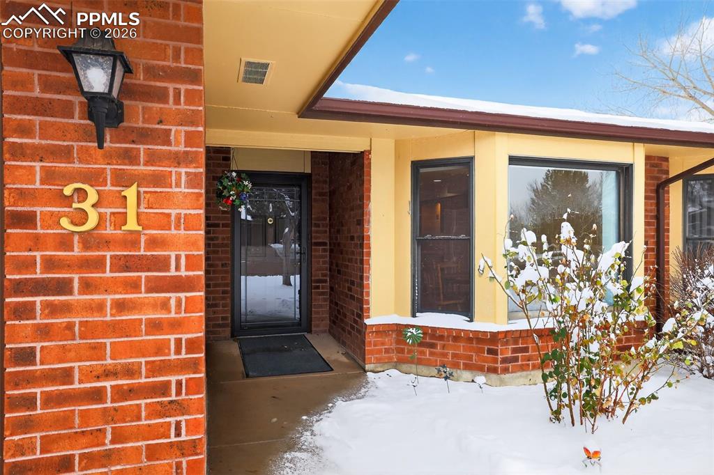 Image 6 of 30: Front of Condo, Front Entryway