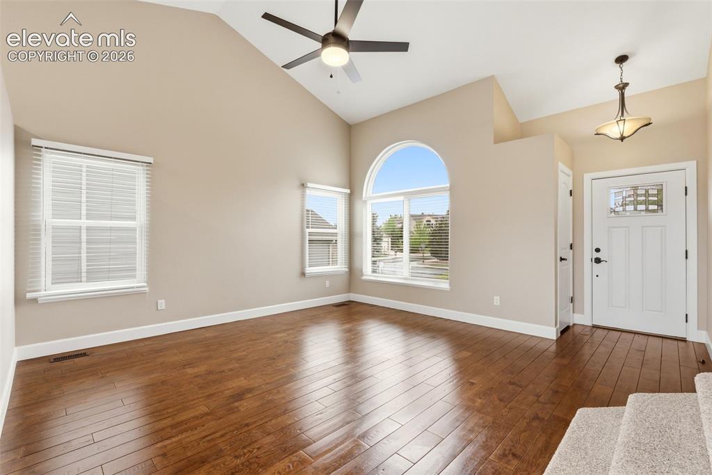 Image 19 of 50: Vaulted ceilings and tons of natural light