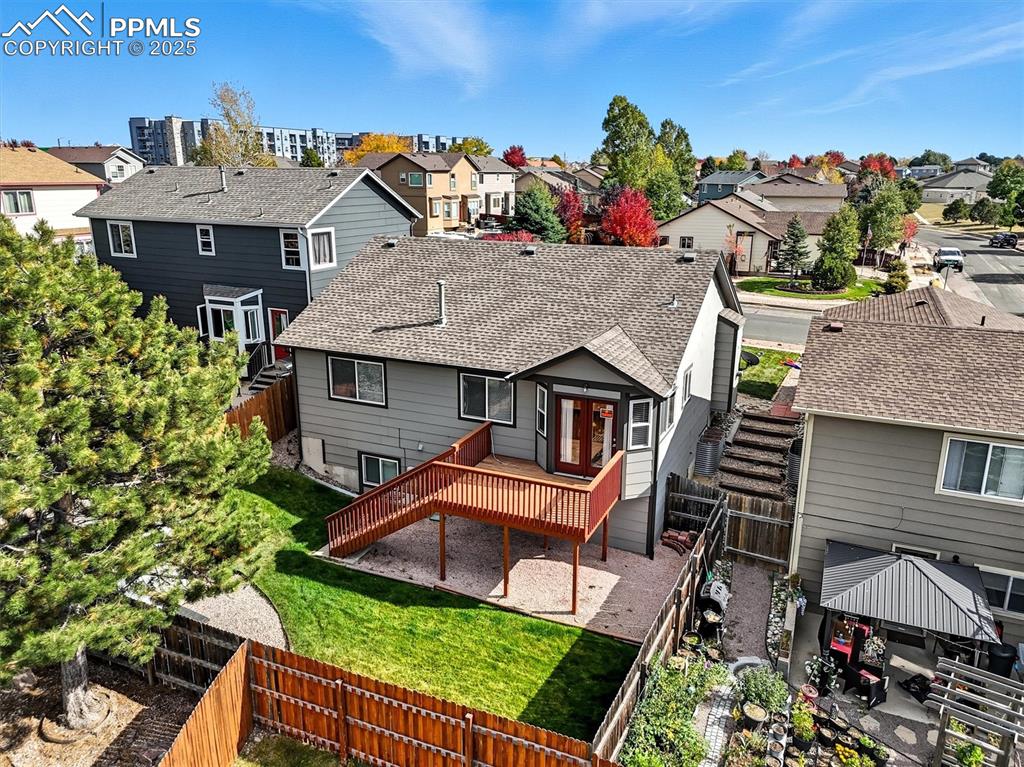 Image 33 of 41: Back of Structure