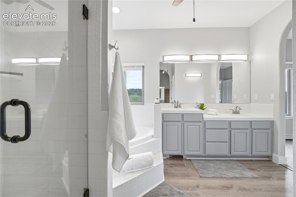 Image 19 of 50: Master Bathroom