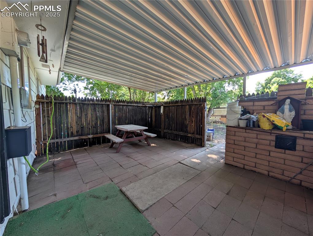 Image 18 of 27: Patio