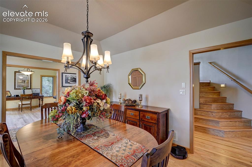 Image 7 of 47: Dining Room
