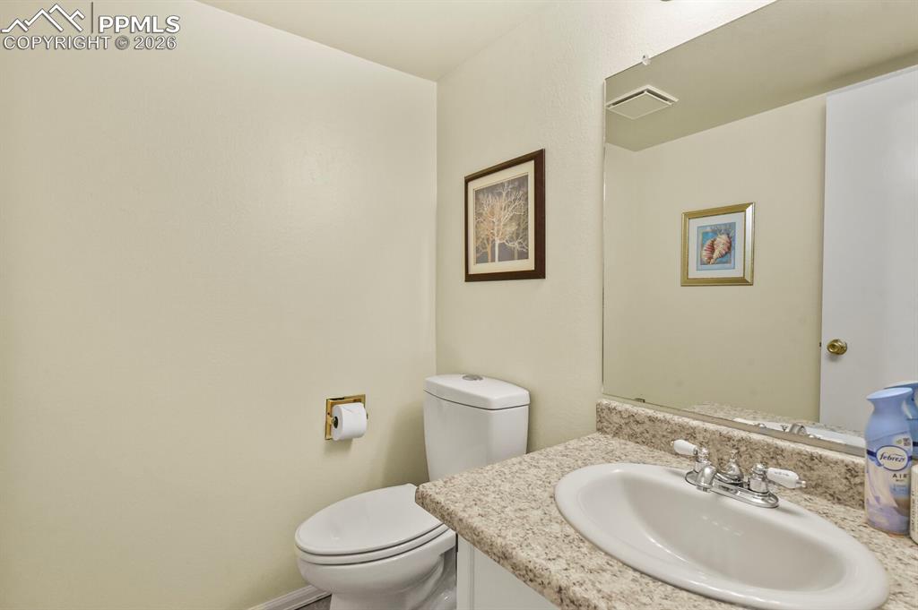 Image 15 of 35: Bathroom