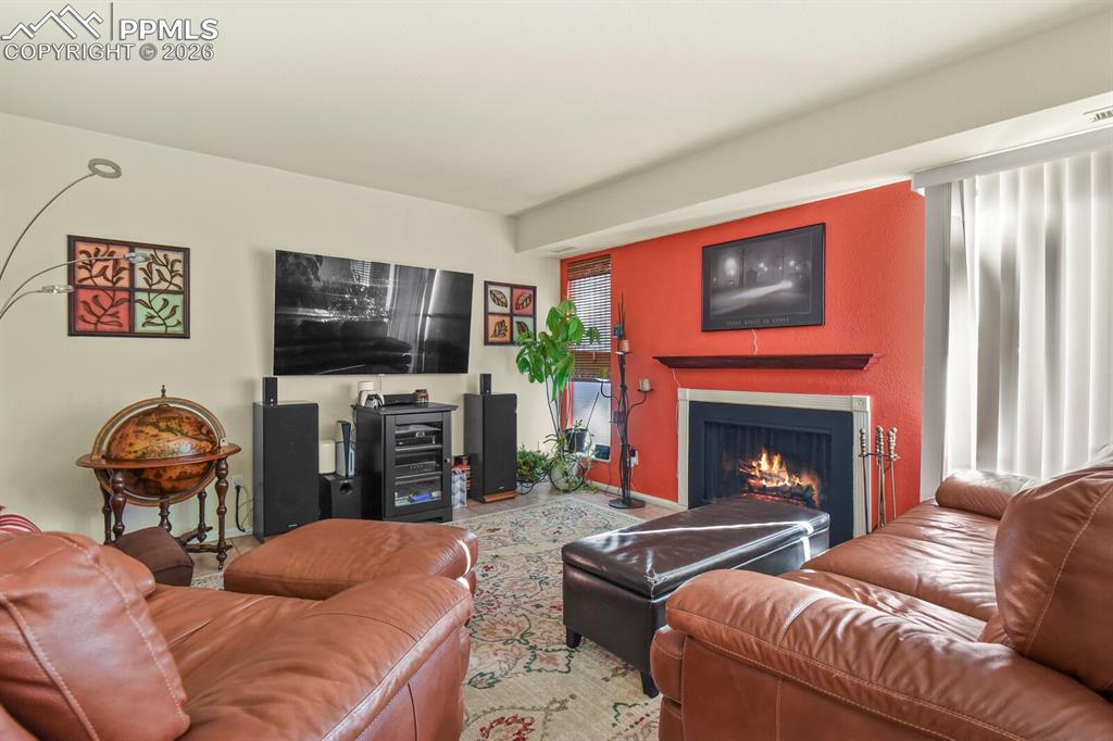 Image 3 of 35: Living Room