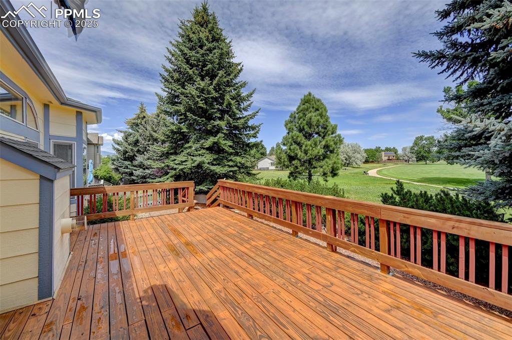Image 38 of 45: Deck