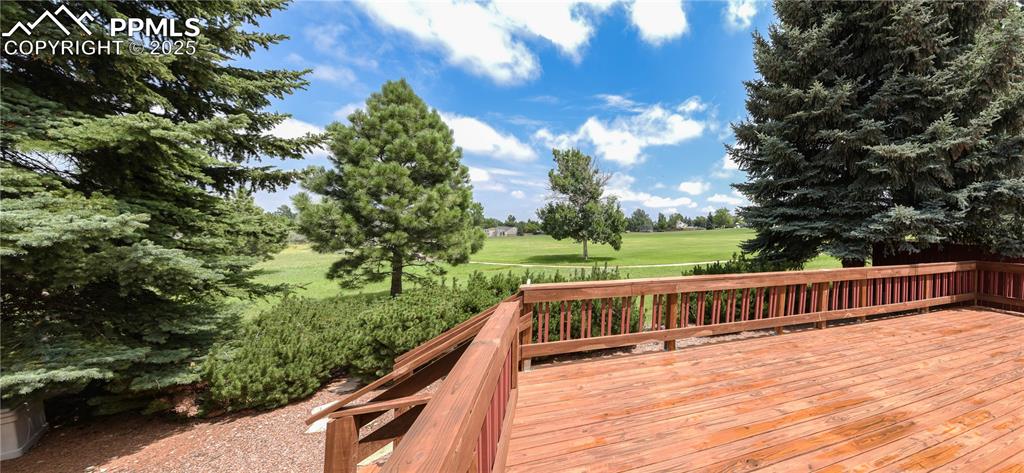 Image 40 of 45: Deck