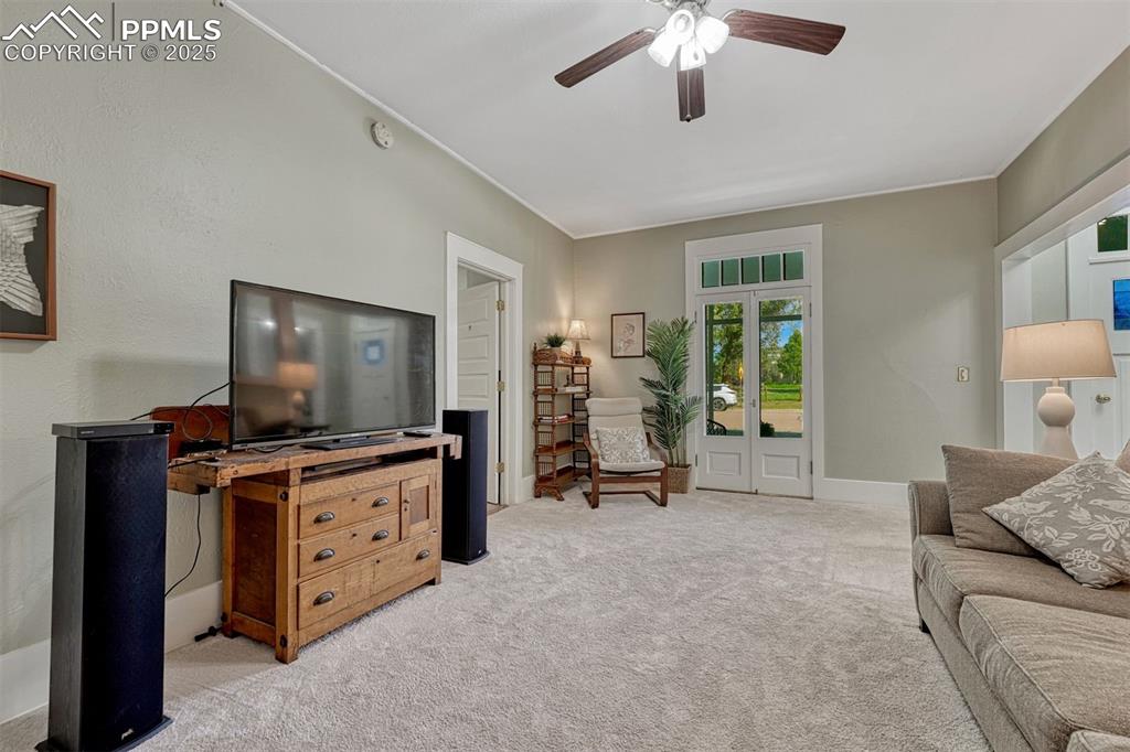 Image 12 of 42: Living Room