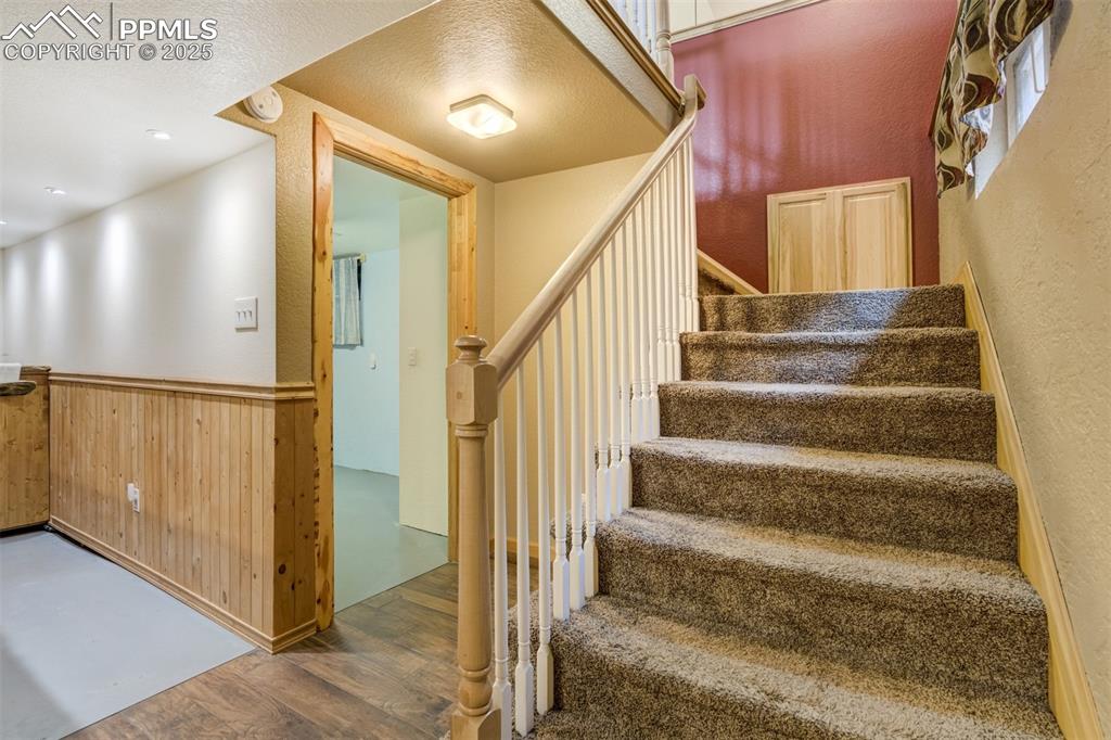 Image 24 of 50: Stairs to basement 