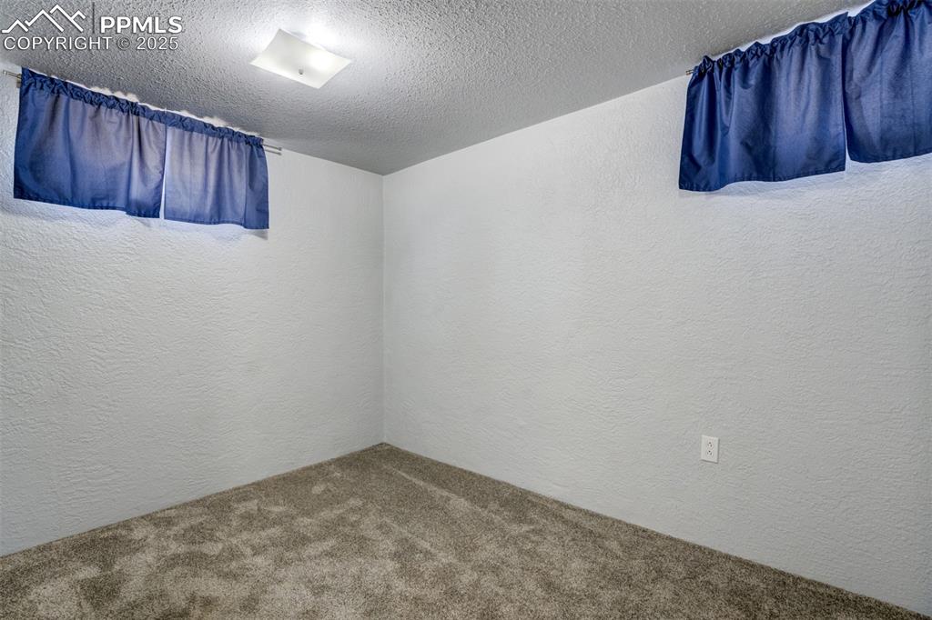 Image 35 of 50: Bedroom three