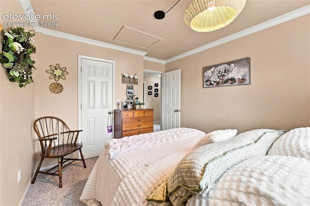 Image 32 of 45: Upstairs bedroom #3